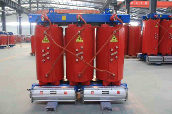 一般北京創(chuàng)聯(lián)匯通電氣全鋁的干式變壓器800kva價(jià)格是33900元，全銅的800kva干式變壓器價(jià)格是65000元。